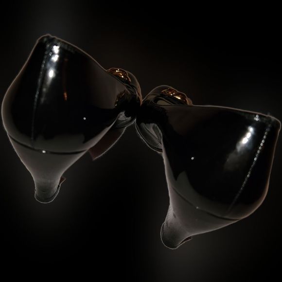 Salvatore Ferragamo Barbie Black Shiny Pumps with Gold Decal Women's 7.5 - Picture 4 of 10